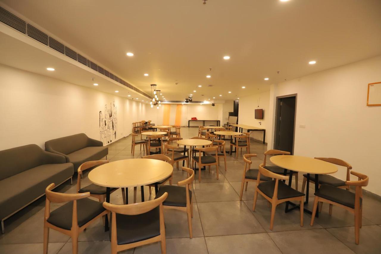 Qotel La Serene Gagan Vihar