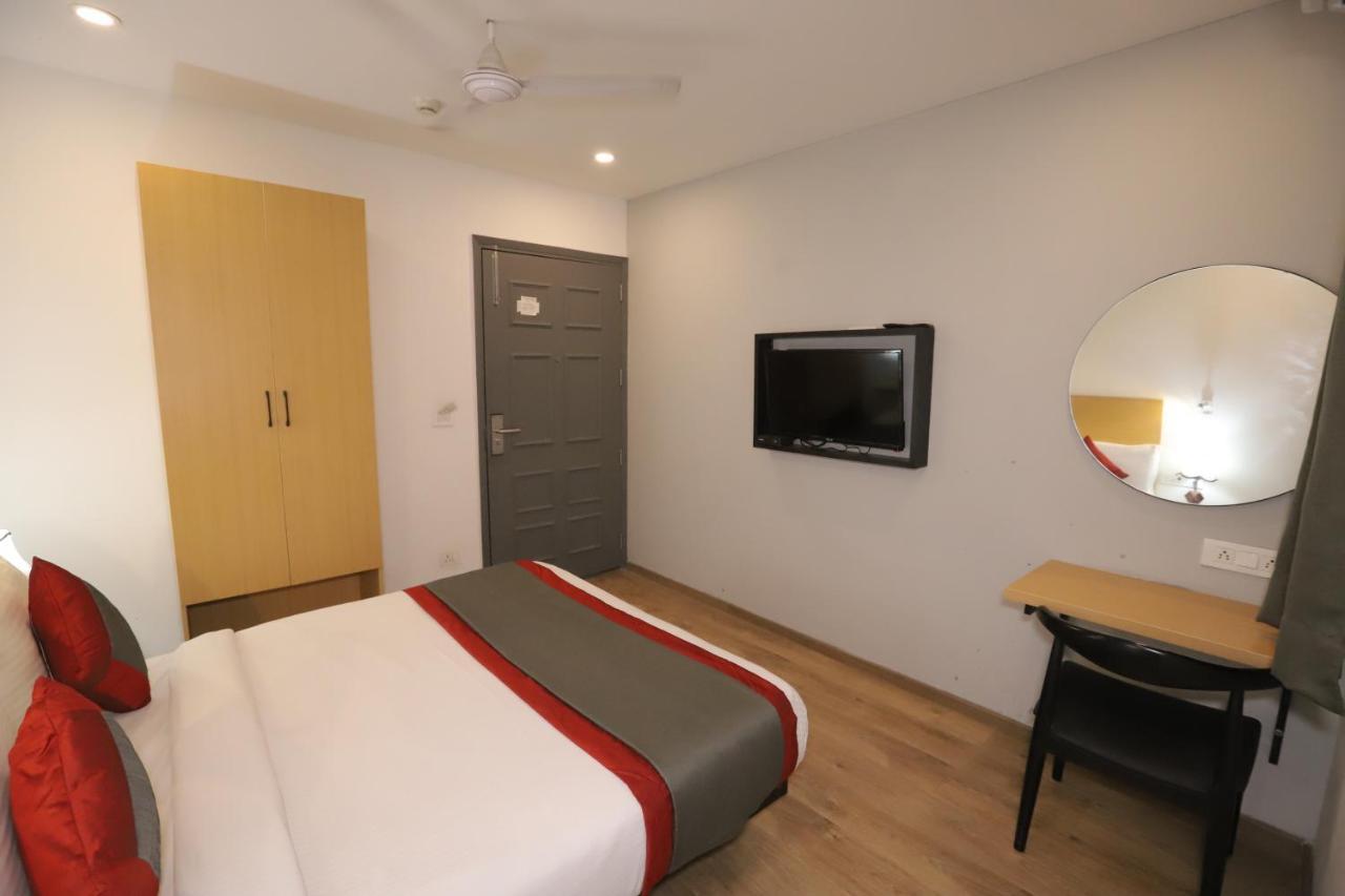 Qotel La Serene Gagan Vihar 3*