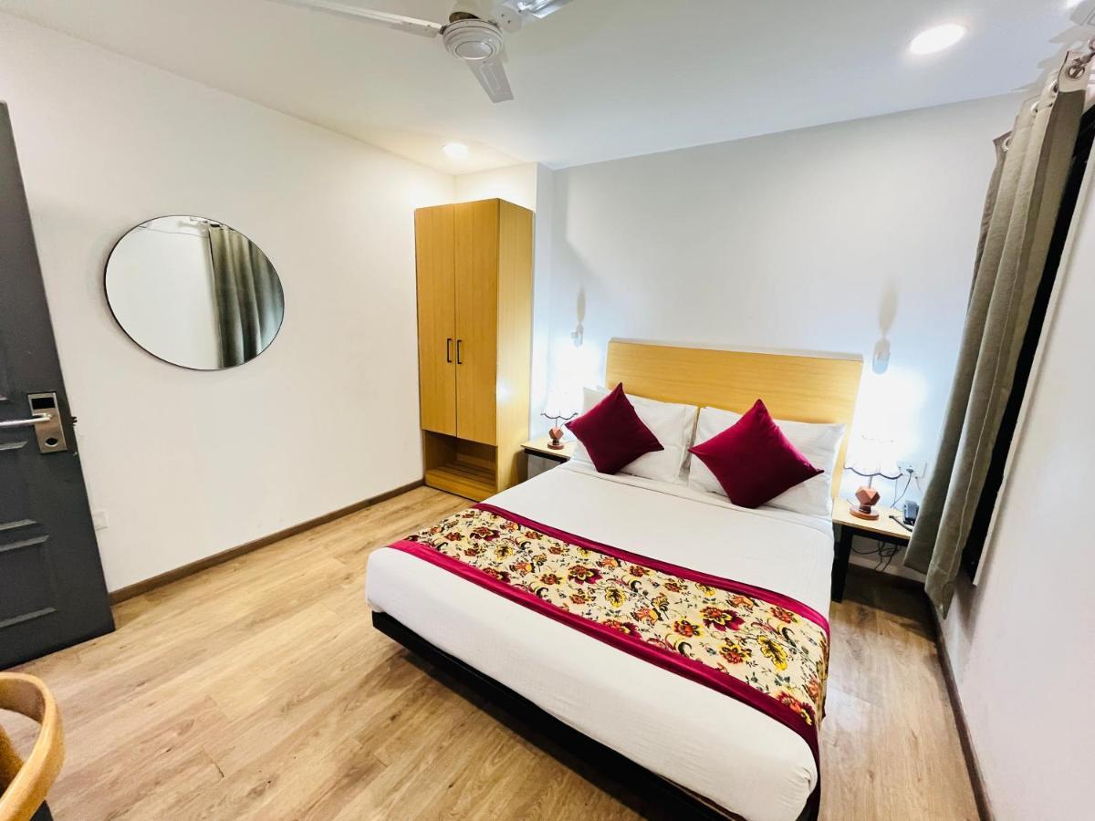 Hotel Qotel La Serene Gagan Vihar