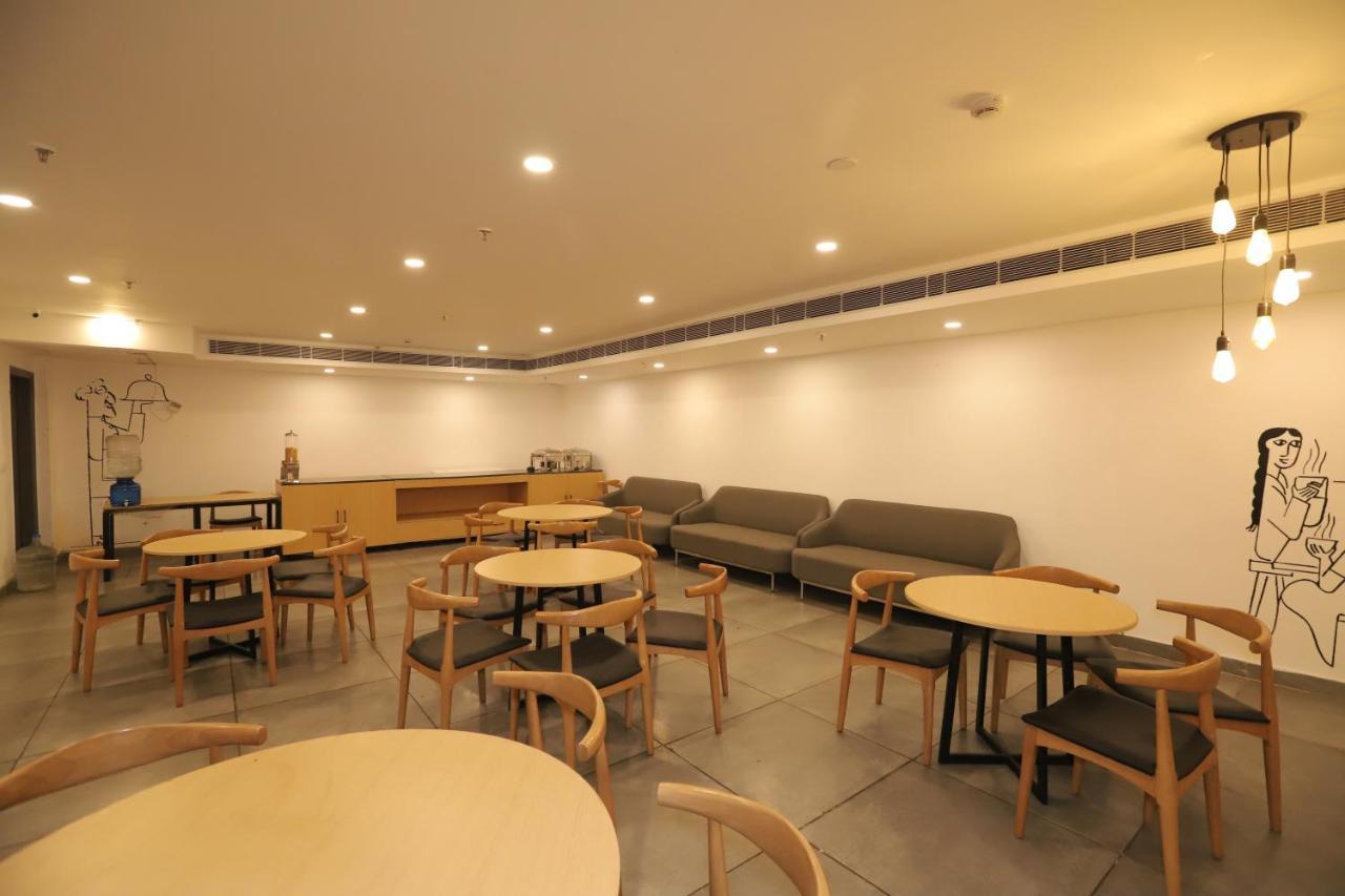 Qotel La Serene Gagan Vihar Hotel New Delhi